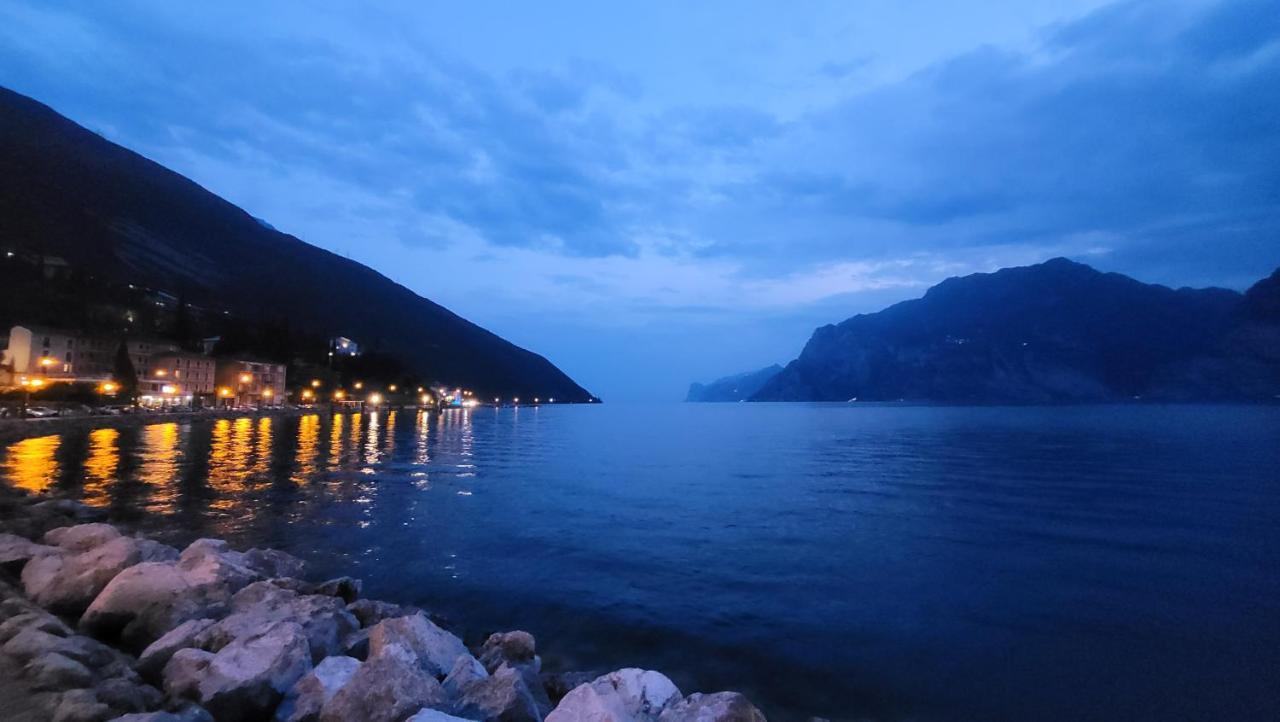 Albergo Villa Mimosa Torbole Sul Garda Exterior foto