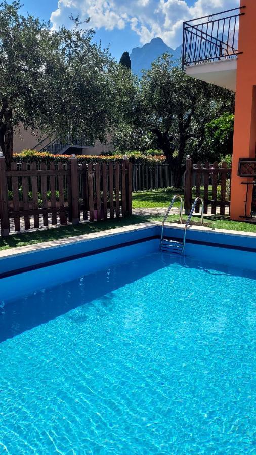 Albergo Villa Mimosa Torbole Sul Garda Exterior foto